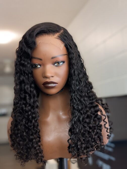 Sisi Curly